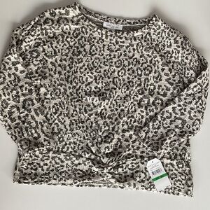 Skye's the Limit Festive Black, White and Gold Threading Sweater FREE SHIP!